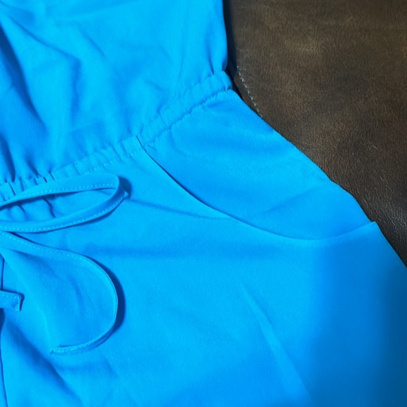 Turquoise short silk-like jumper with tie string waist, size 2 - Picture 5 of 7